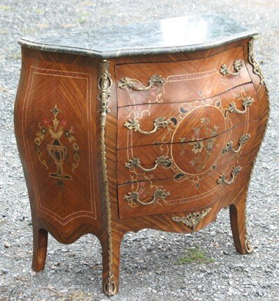 Commodes